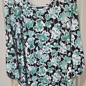 Women's Green Floral Top
